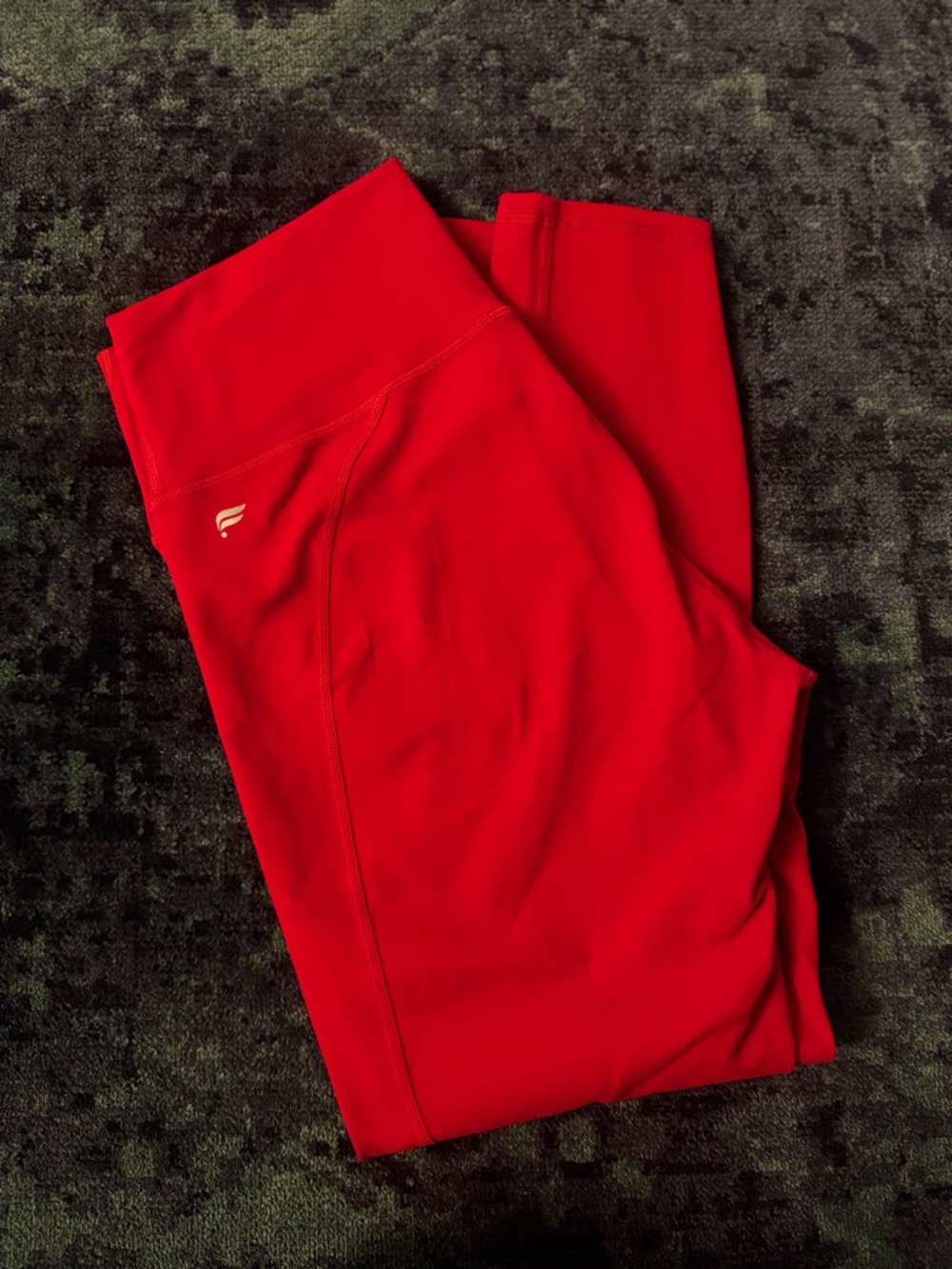 Red Fabletics leggings